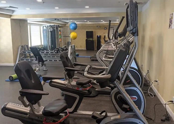 Hotel Howard Johnson By Wyndham University/phoenix 3*
